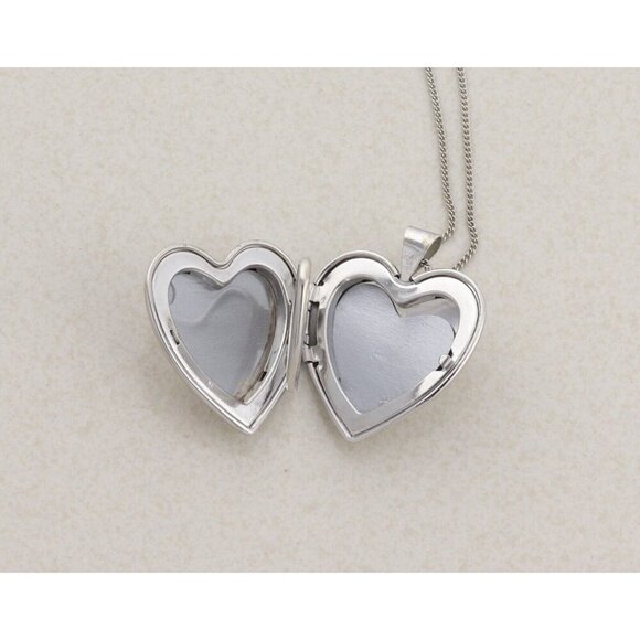 Sterling Silver Grandma Heart Locket Necklace 18" Chain - Picture 8 of 10
